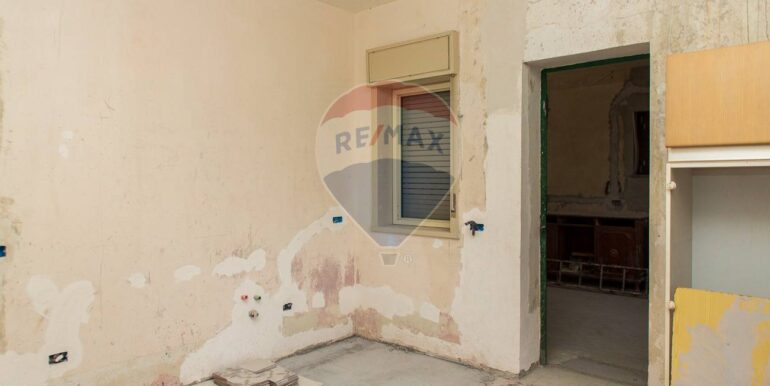 20251121181408-1000744-41