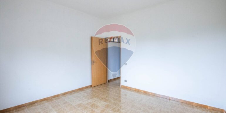 20251121185438-1002409-24