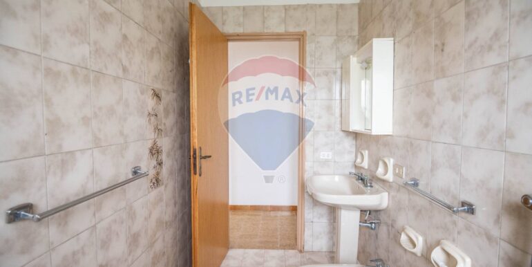 20251121185514-1002409-30