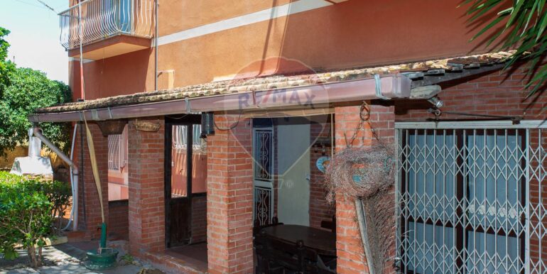 20251121185849-1002757-7