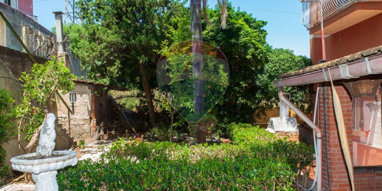 20251121185852-1002757-8