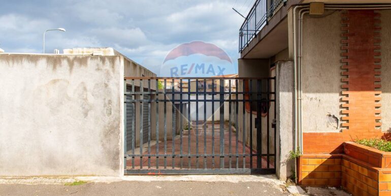 20251121193251-1002542-3