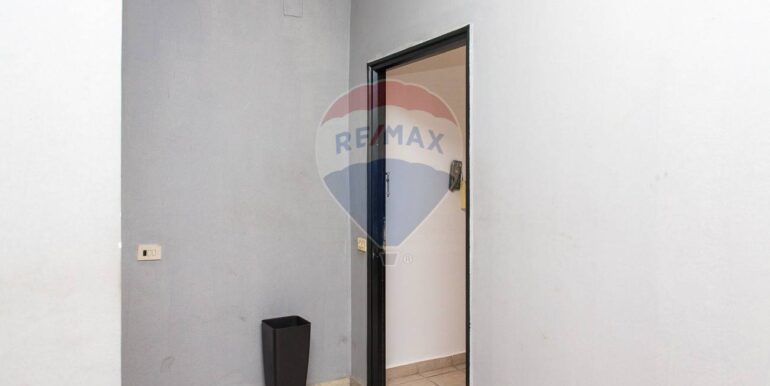 20251121193305-1002542-8