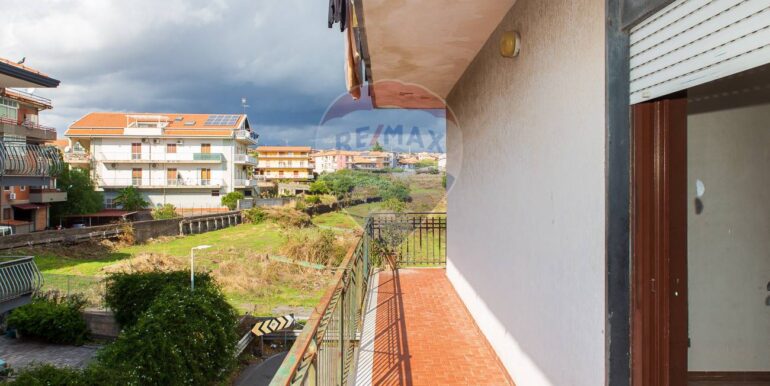 20251121193359-1002542-31