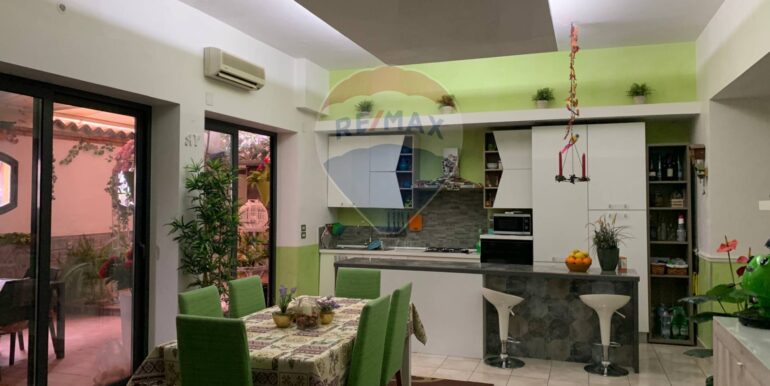 2025112195107-1002569-16