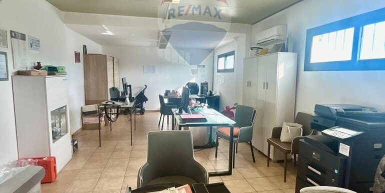 20251122115242-1002825-12