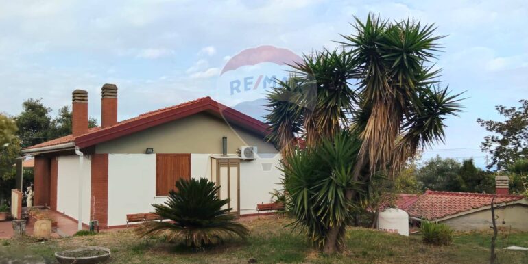 20251122122829-1002346-4