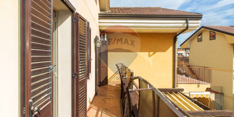 20251122125602-1002843-16