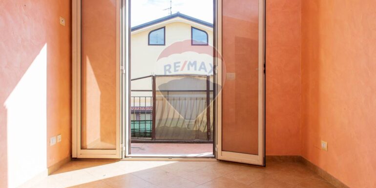 20251122125609-1002843-18