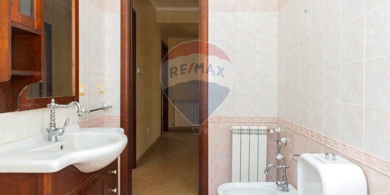 20251122125614-1002843-20