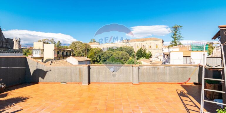 20251122173248-1002852-20