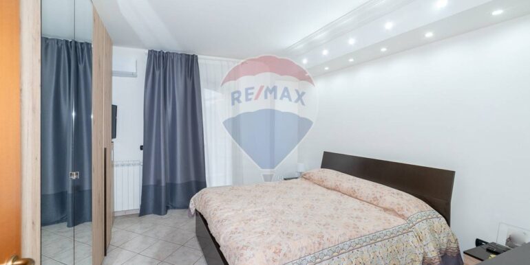 20251122214546-1000953-26