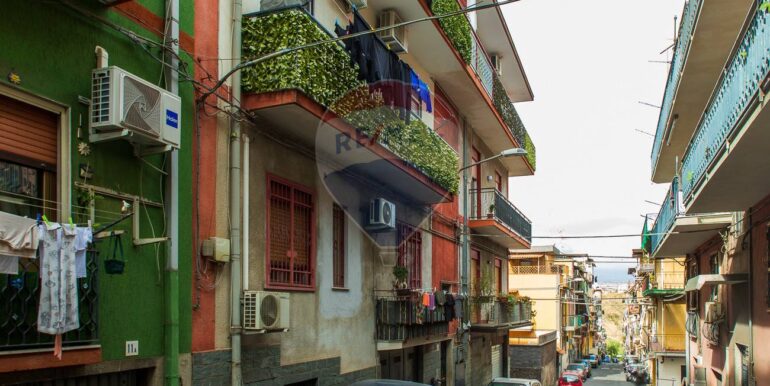 2025112295736-1002555-2