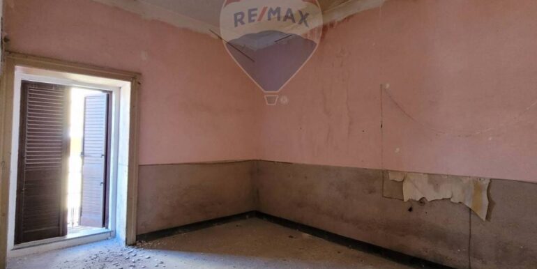 20251124112519-1002919-12