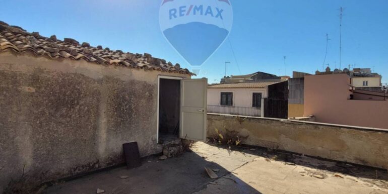 20251124112519-1002919-15