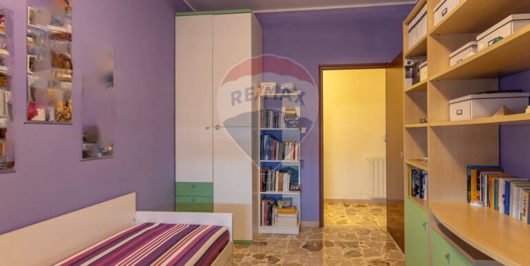 20251124115210-999356-17