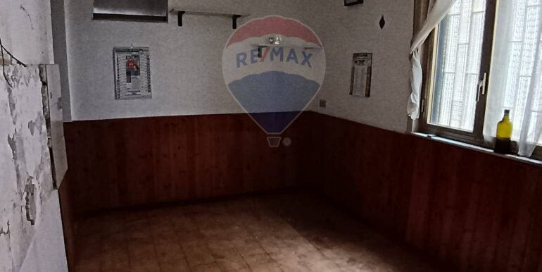 20251124122813-1002692-4