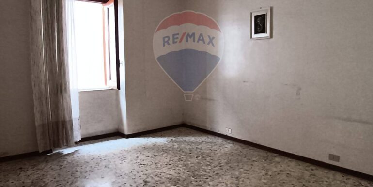 20251124122821-1002692-7