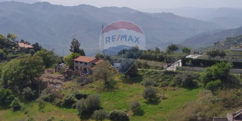 20251124144600-1003024-2