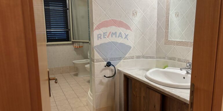 20251124155016-1002350-18