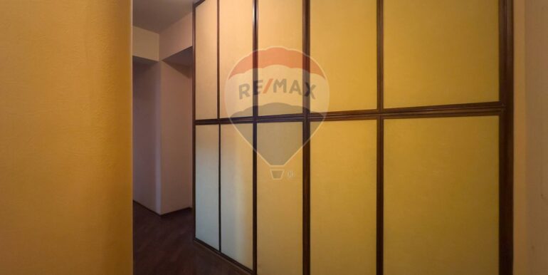 20251124175348-1003089-11