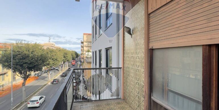 20251124175858-1003089-17