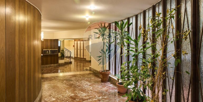 20251124175920-1003089-21