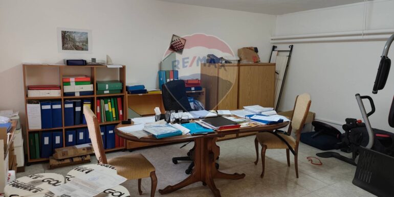 20251124182624-1003087-1