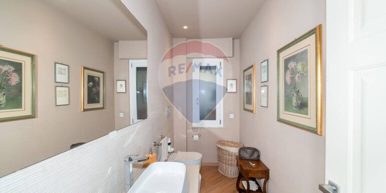 20251124185912-1003363-3