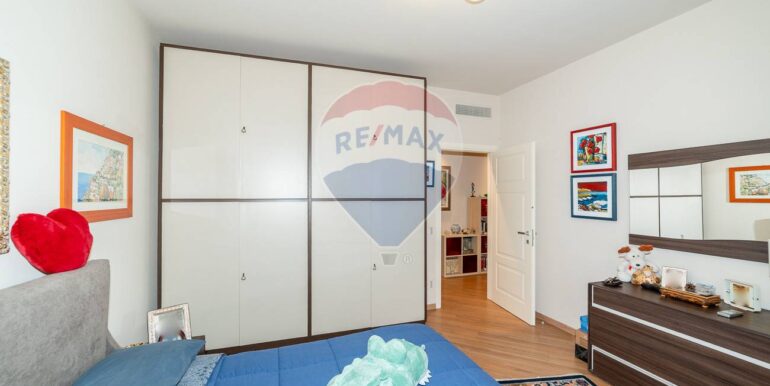 20251124190032-1003363-23