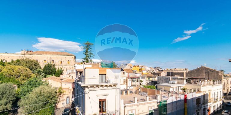 20251124200137-1003375-2