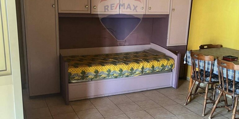 2025112475759-1000199-4