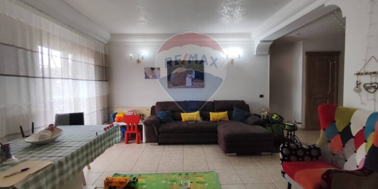 20251125103510-1002844-7