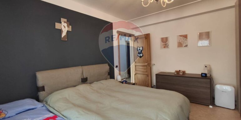 20251125103822-1002844-21