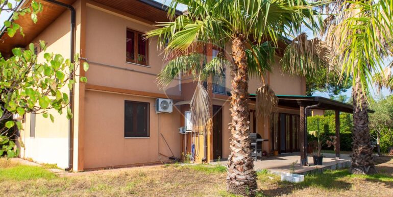 20251125114853-1003444-6