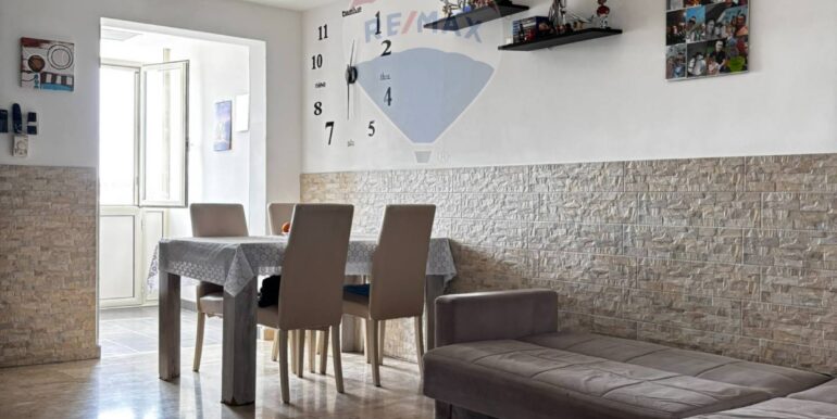 20251125174052-1002846-2