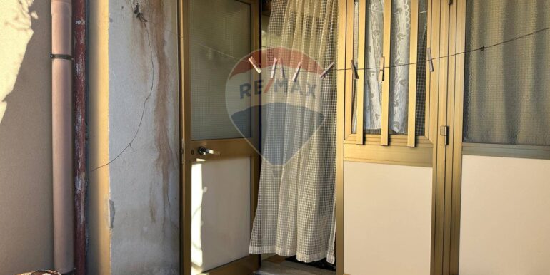 20251125192255-1001437-7