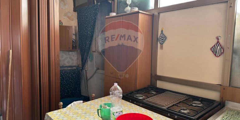 20251125192257-1001437-8