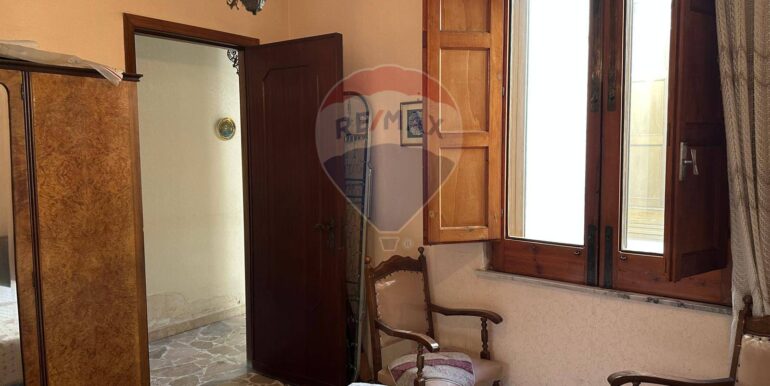 20251125192327-1001437-20