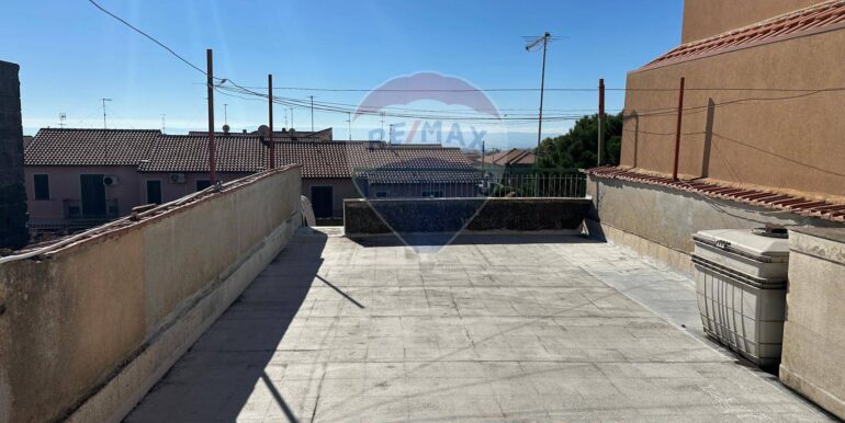 20251125192333-1001437-22