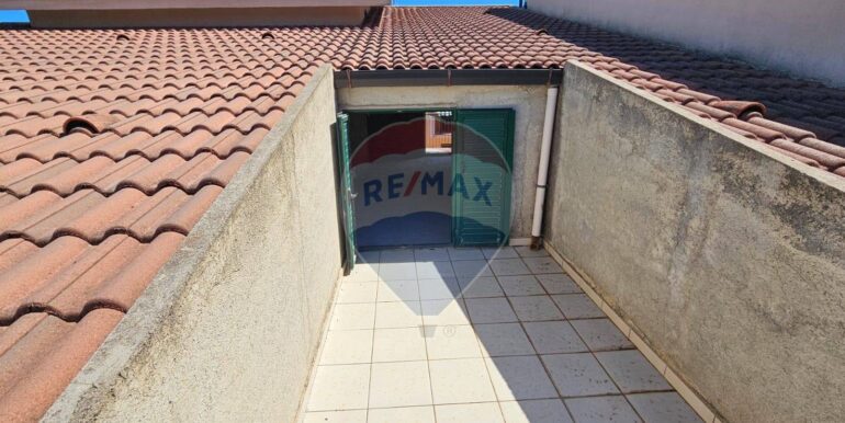 20251125193340-1003591-7