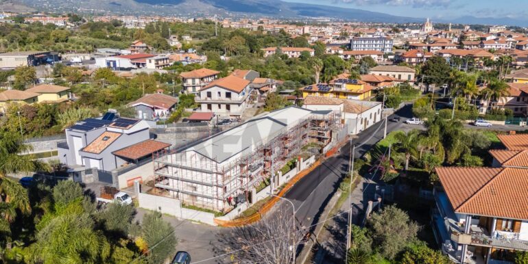 20251126101810-999315-75