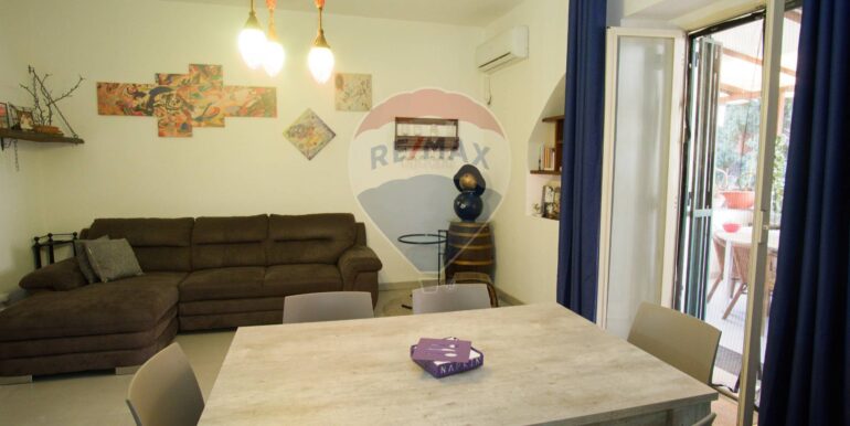 20251126110137-998803-18