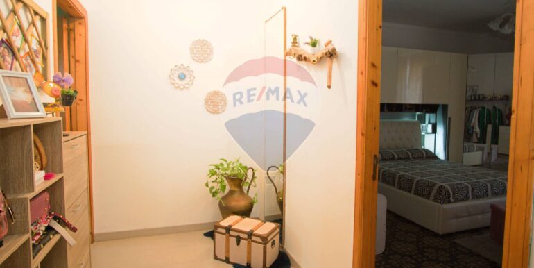 20251126110154-998803-23