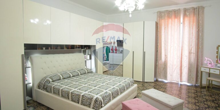 20251126110157-998803-24