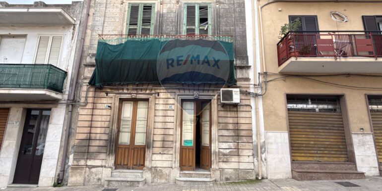 20251126112753-1000708-16