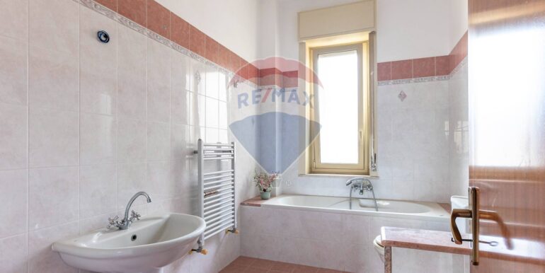 20251126174827-1003928-23