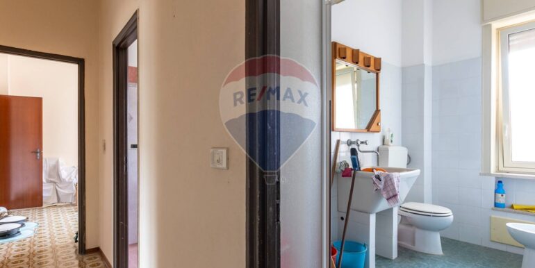 20251126174833-1003928-25