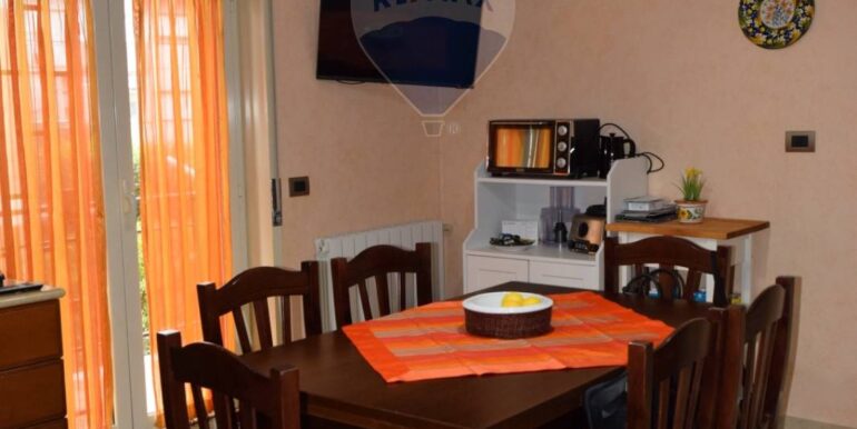 20251126181707-1003944-9