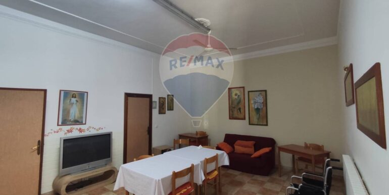 20251126183621-1003963-11